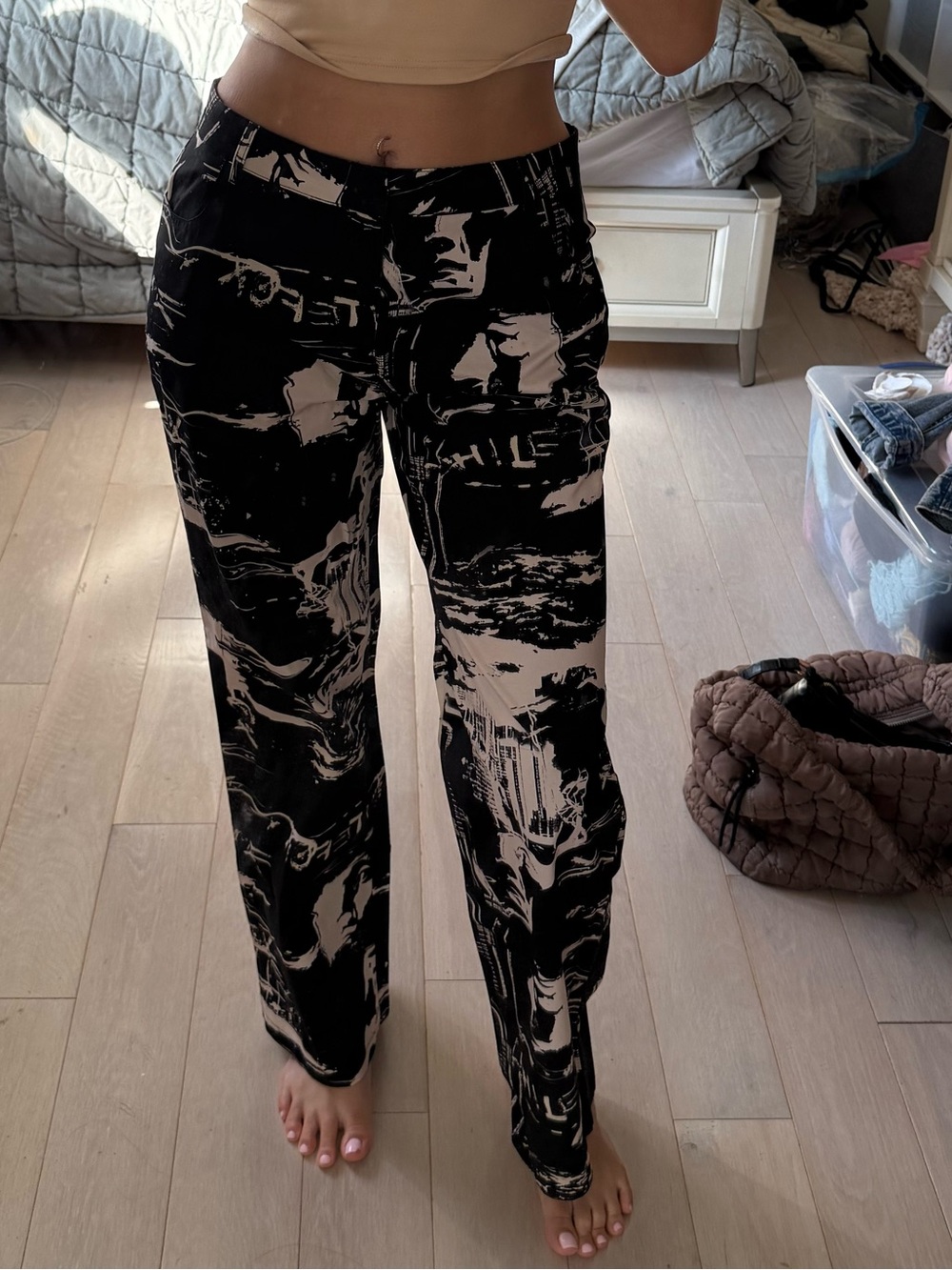 Black Graphic Pants White Fox Boutique - Picture 2 of 5